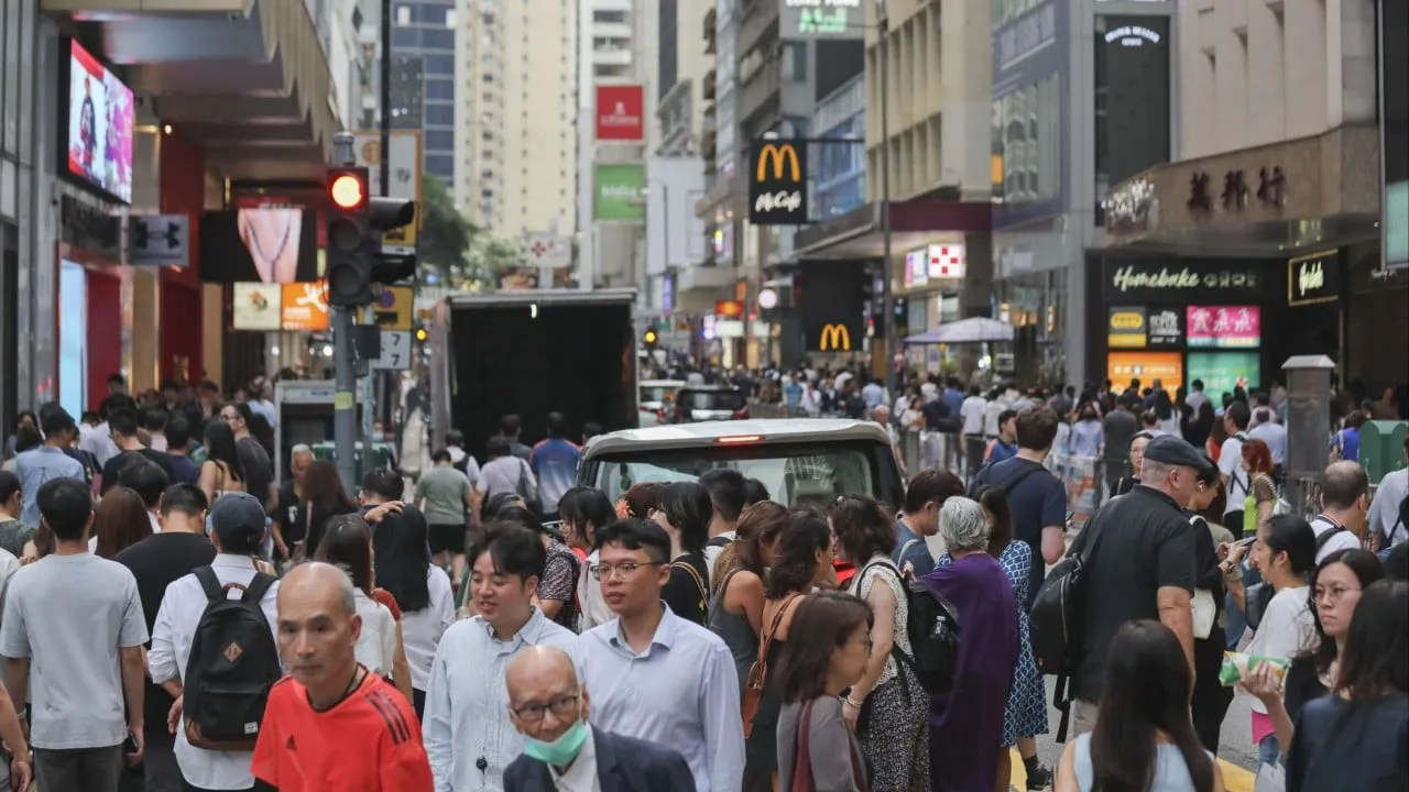 在香港市场反弹之际探讨强积金评级